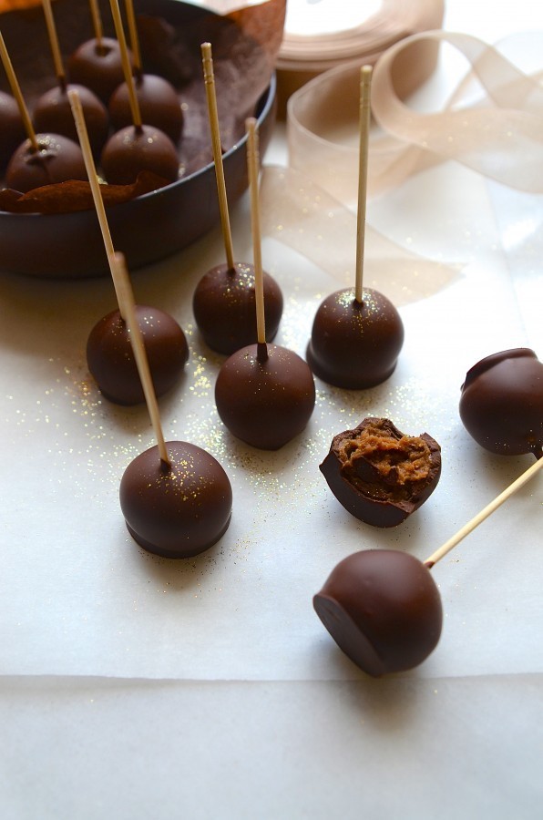 Salted caramel peanut butter chocolate pops