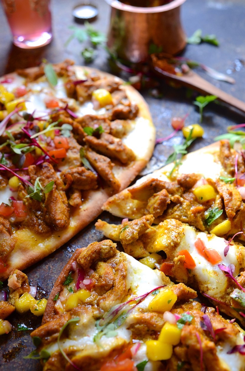 Chicken korma naan bread pizza