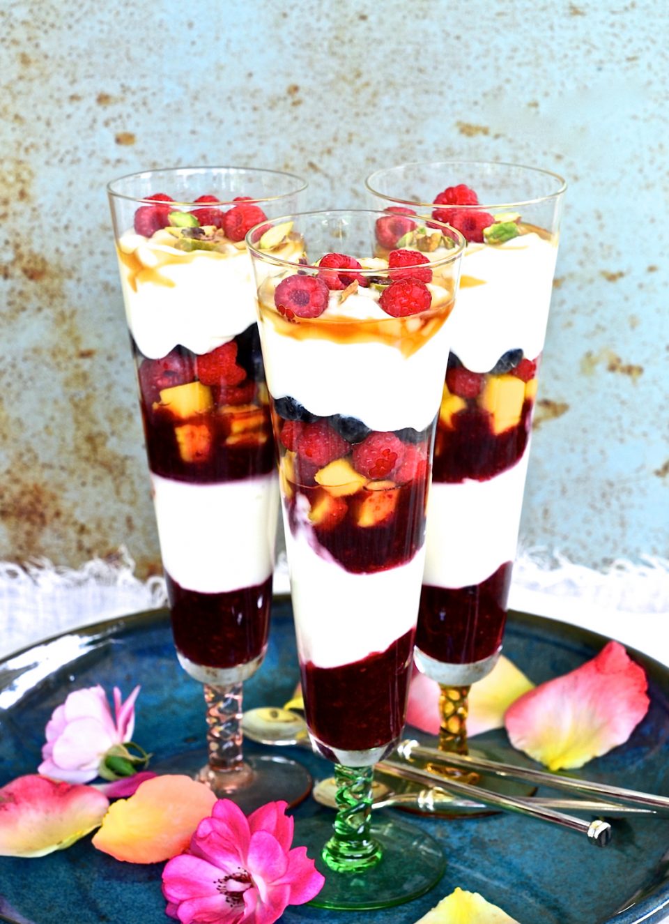 Berry Breakfast Parfaits