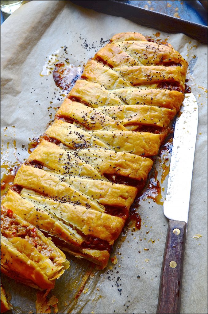 Spicy Mexican meat plait with manchego | Bibbyskitchen recipes