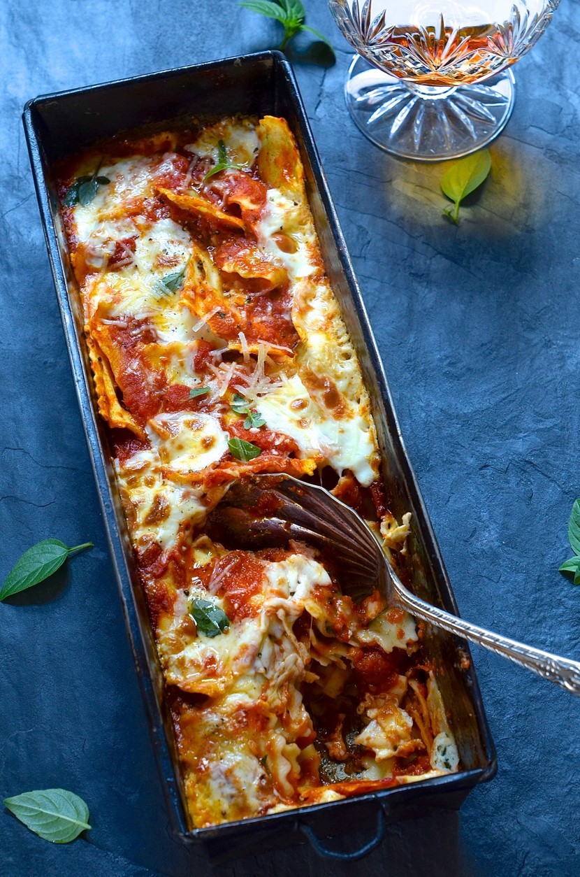 Arrabbiata Napoletana Ravioli pasta bake