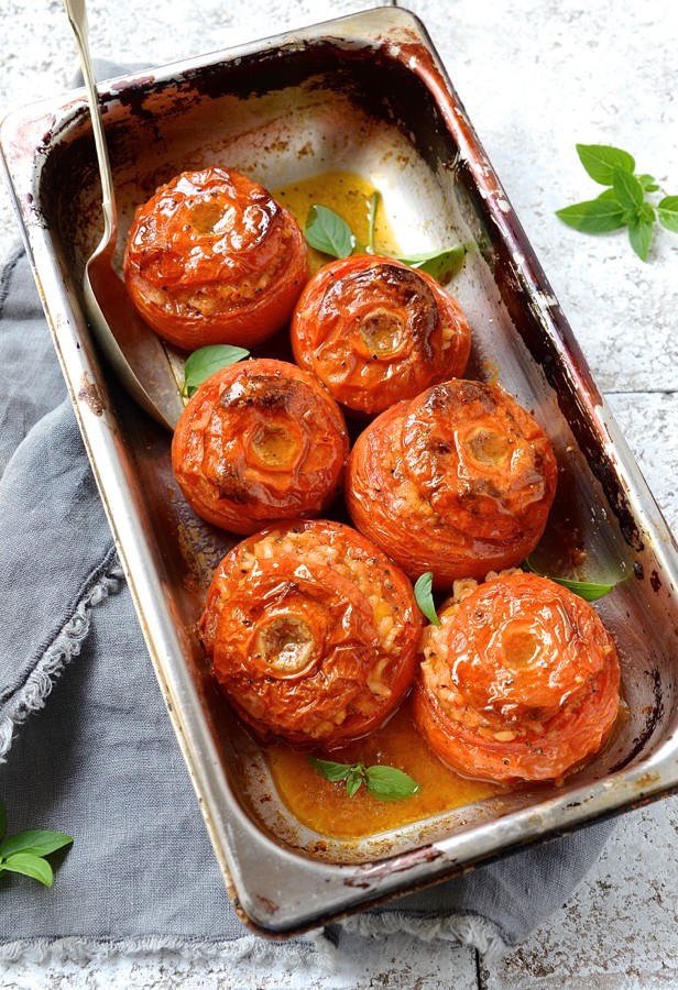 Saffron risotto stuffed tomatoes_1