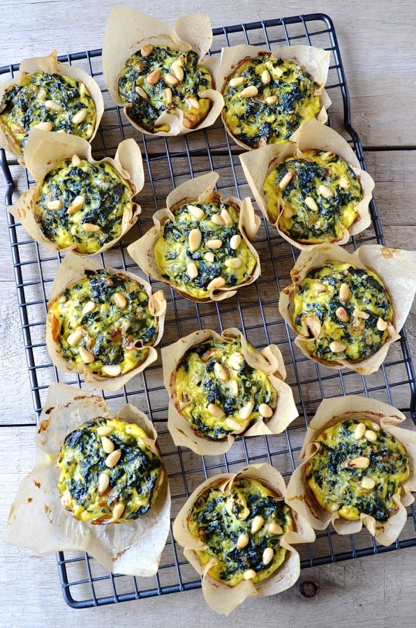 Cheesy spinach and zucchini muffins