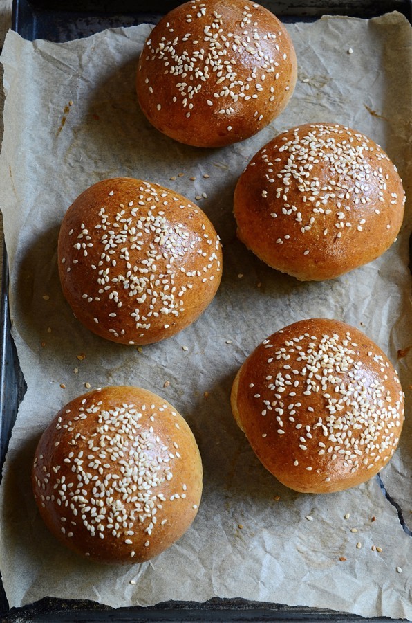 spelt hamburger buns
