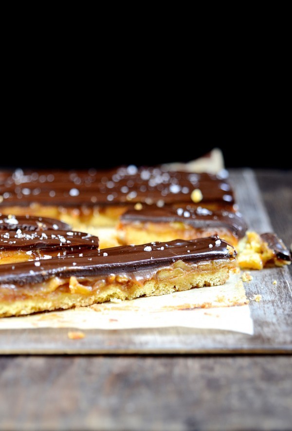 salted chocolate toffee apple bars