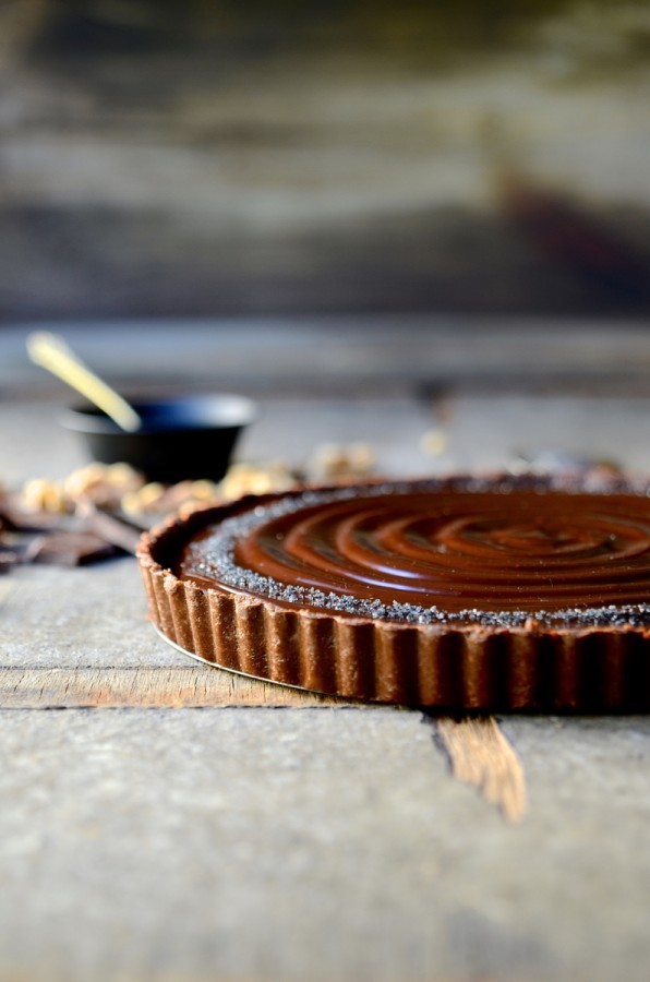 No-bake caramel walnut chocolate tart