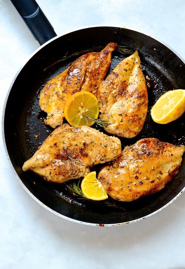 10 - Minute pan fried Greek chicken breasts | Bibbyskitchen recipes