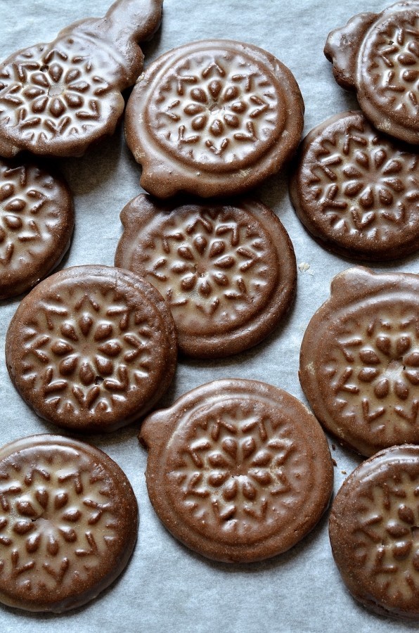 soft gingerbread tile cookies from sweet