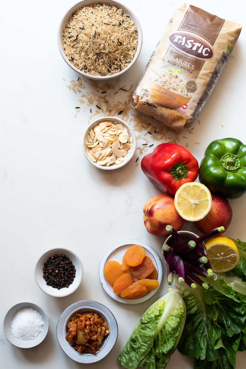 Wild rice salad with sweet peppers