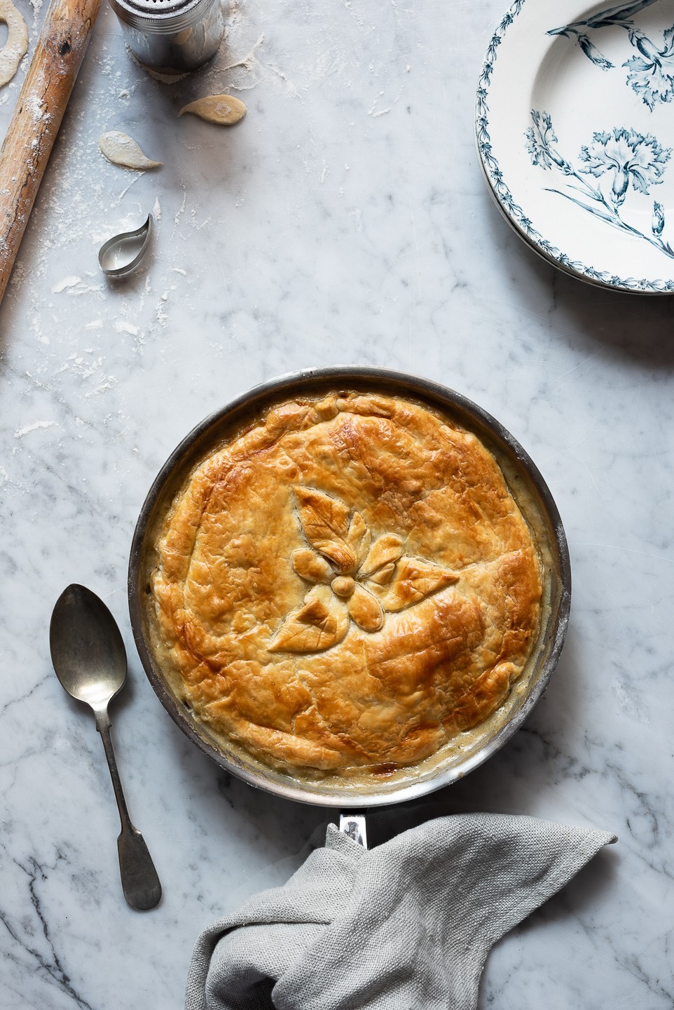 Chicken and leek pie