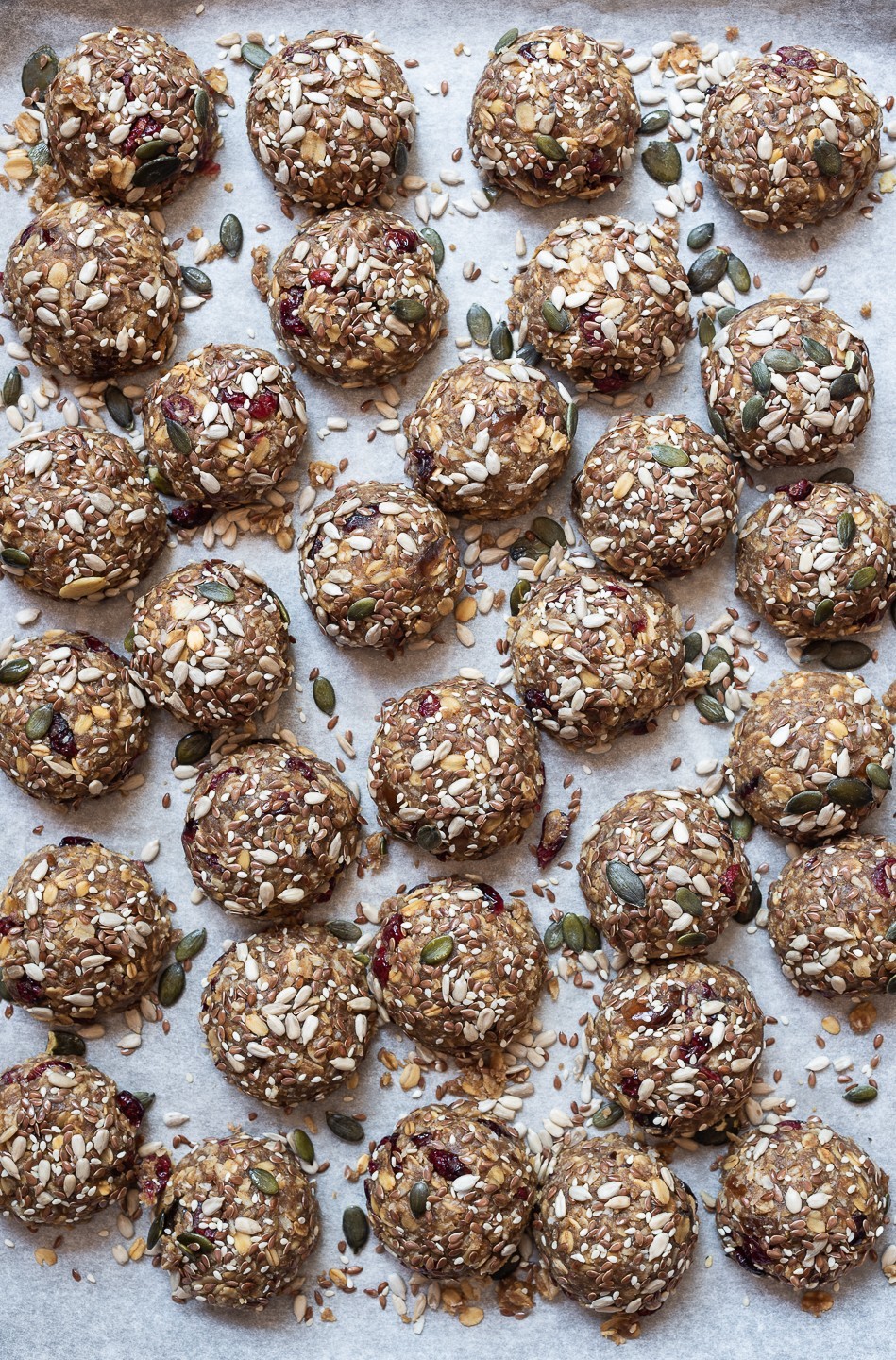 Tahini breakfast cookies