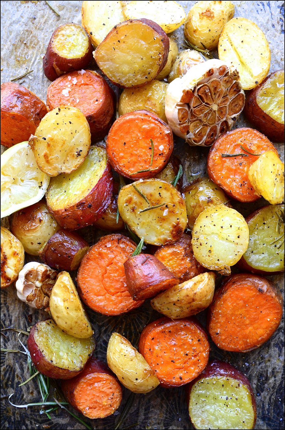 Roast potatoes with rosemary