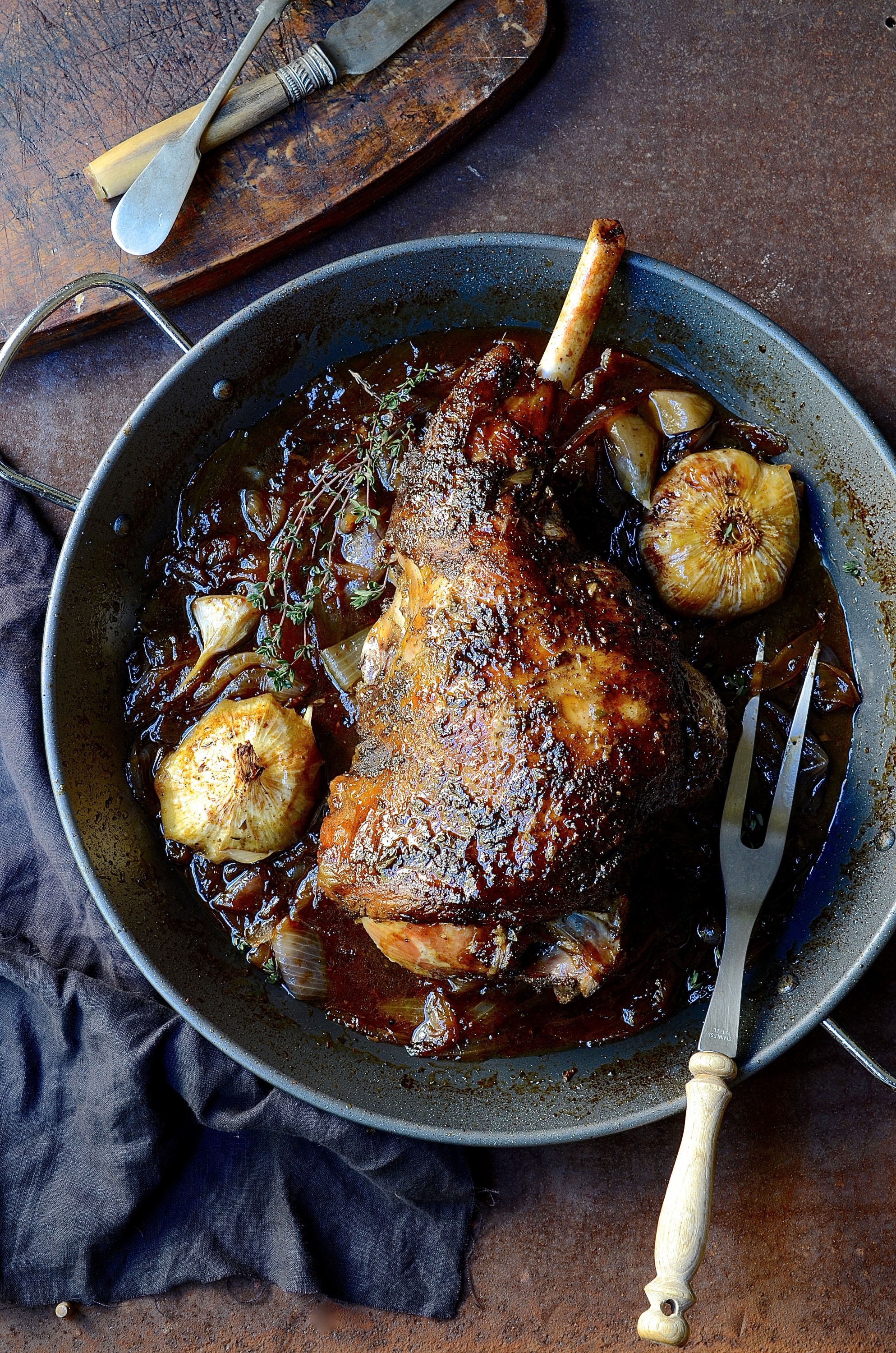 Roast leg of lamb with sweet onion marmalade