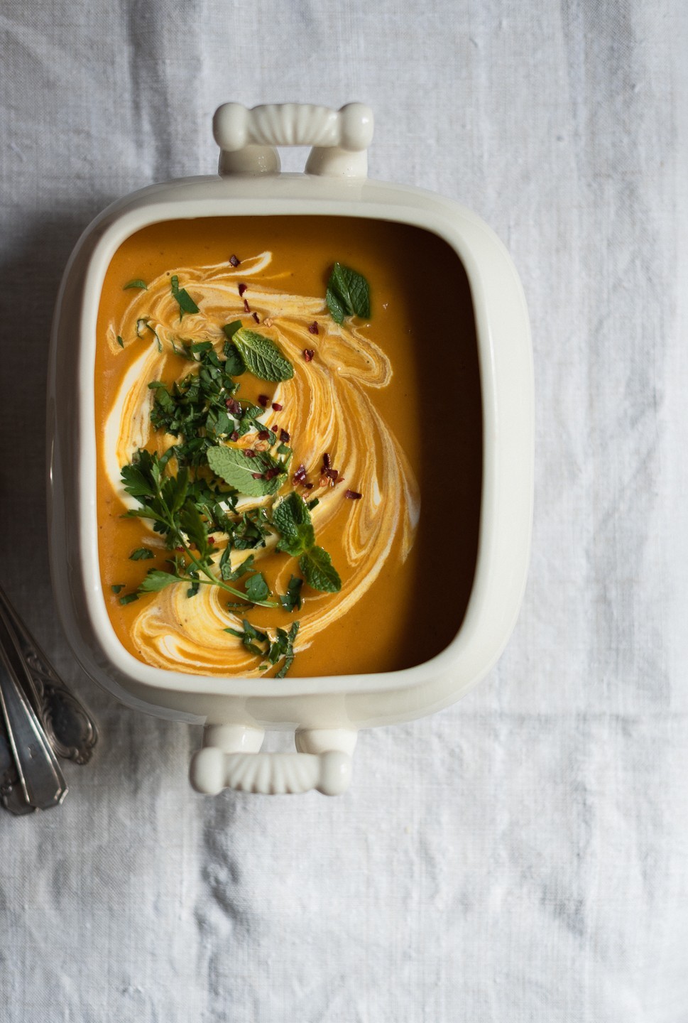Roast butternut soup with chickpeas and leeks