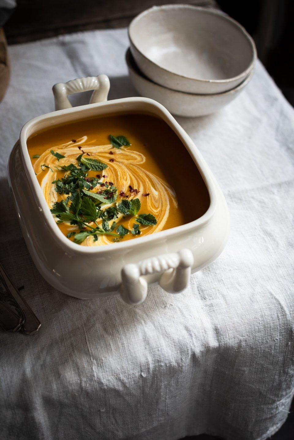 Roast butternut soup with chickpeas and leeks