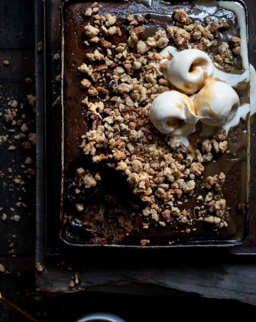 Cookie crumble sticky toffee pudding