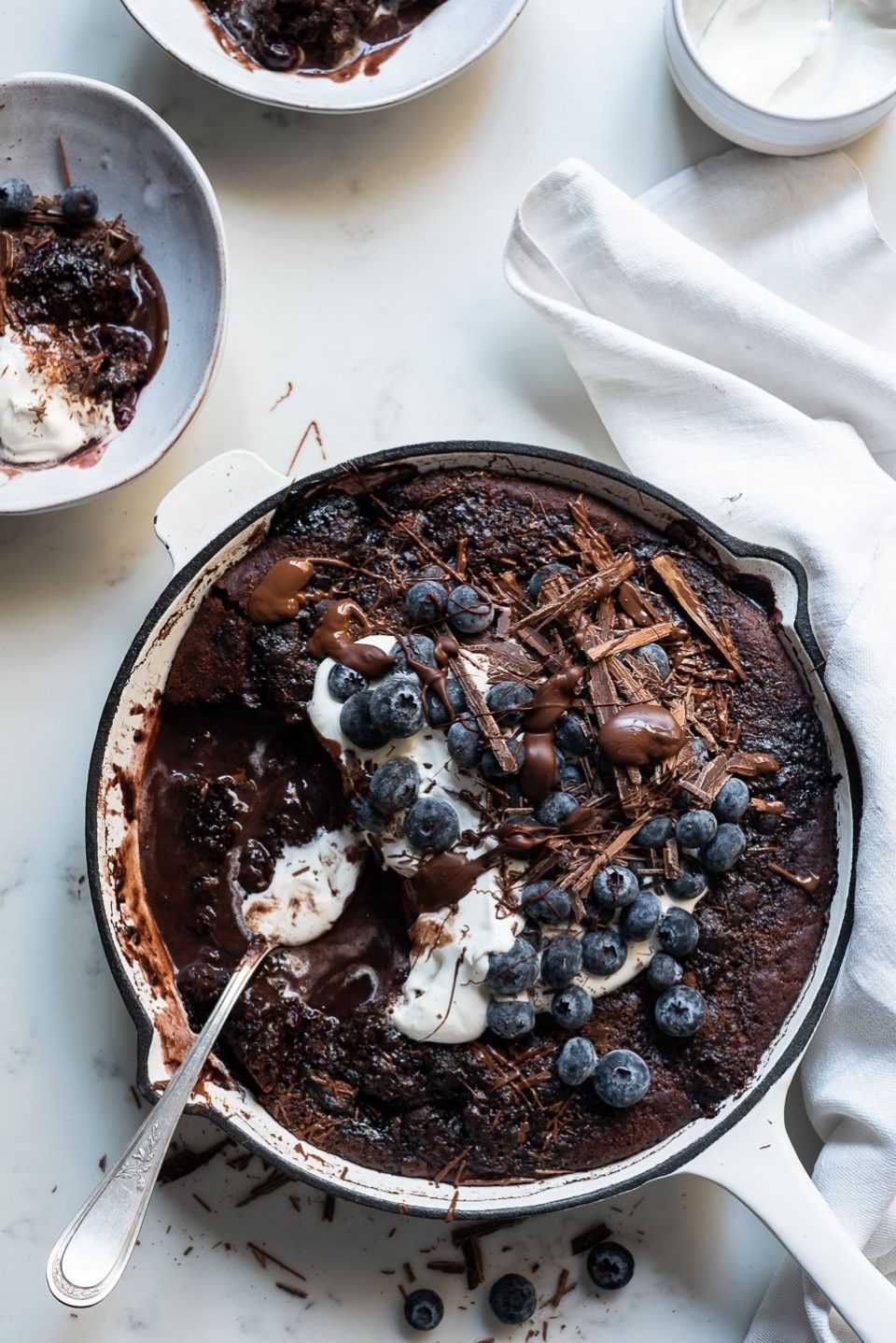 Blueberry chocolate cobbler pud