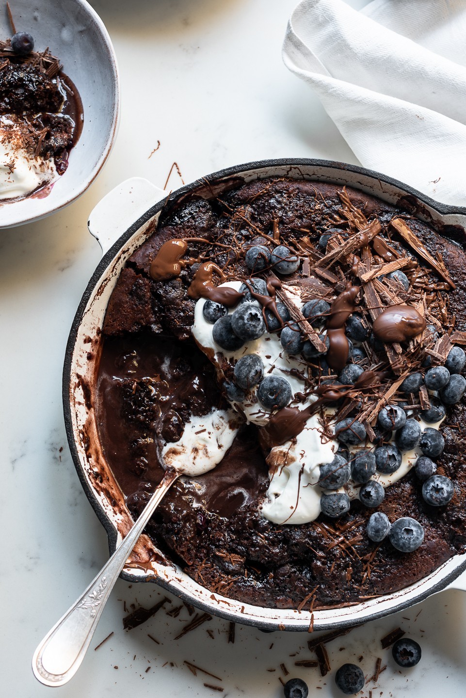 Blueberry chocolate cobbler pud