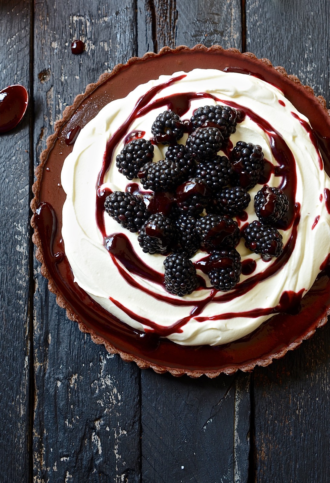 Baked blackberry chocolate fondant tart