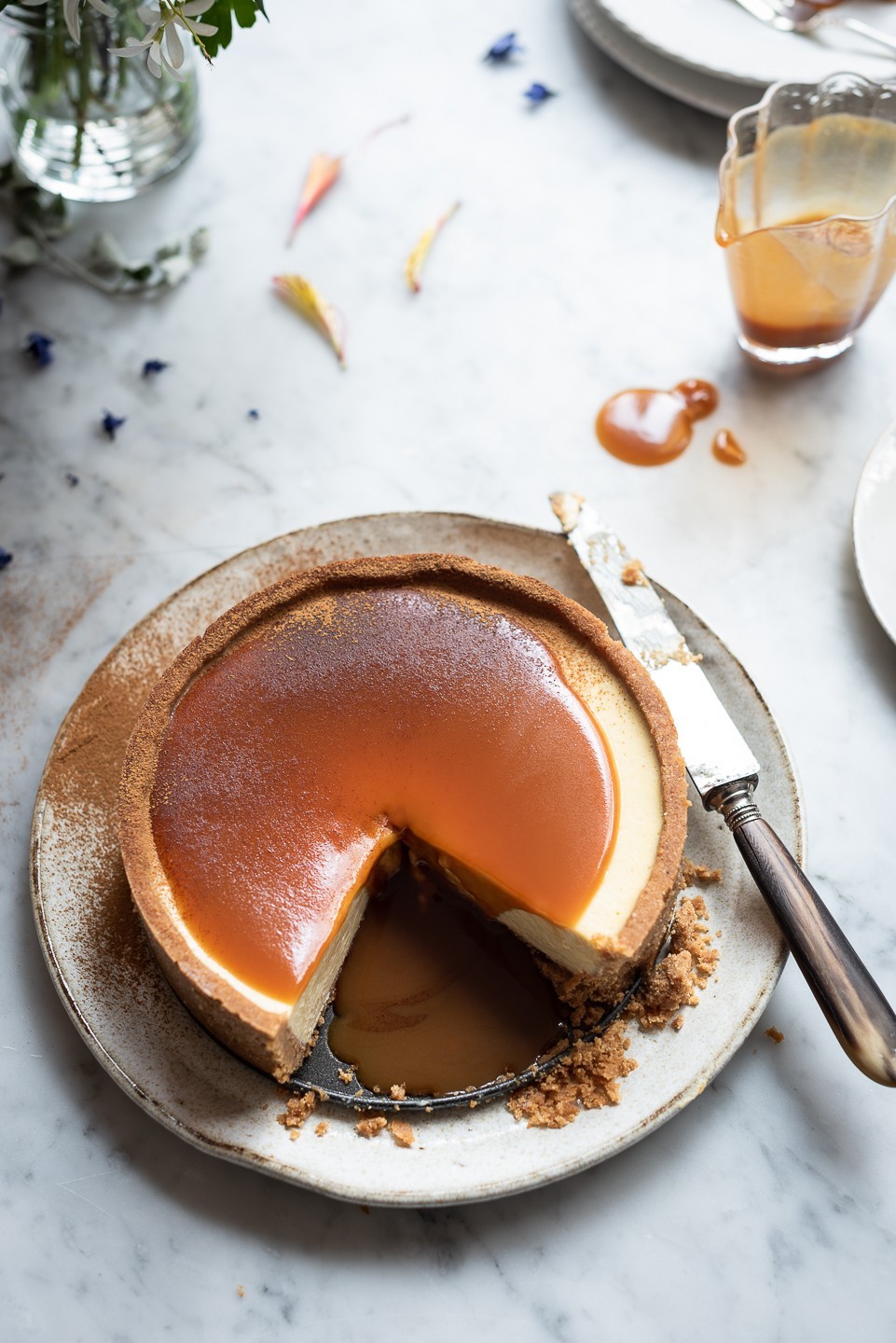 Milk tart cheesecake with Rum caramel