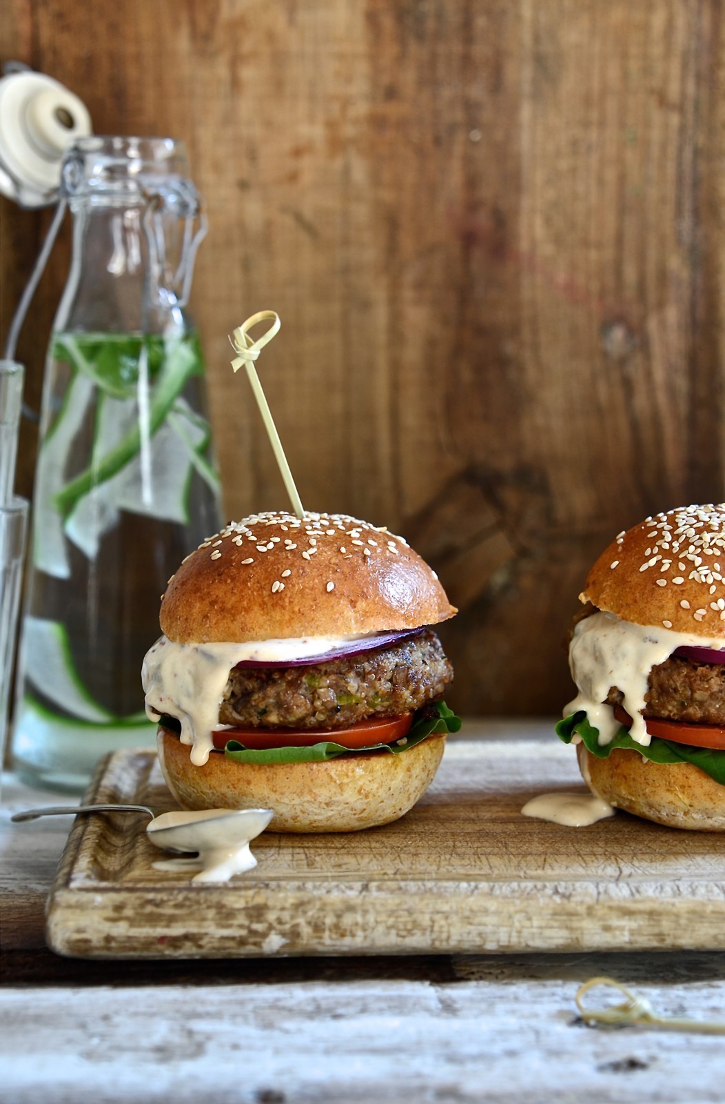 Beef burgers with mushrooms