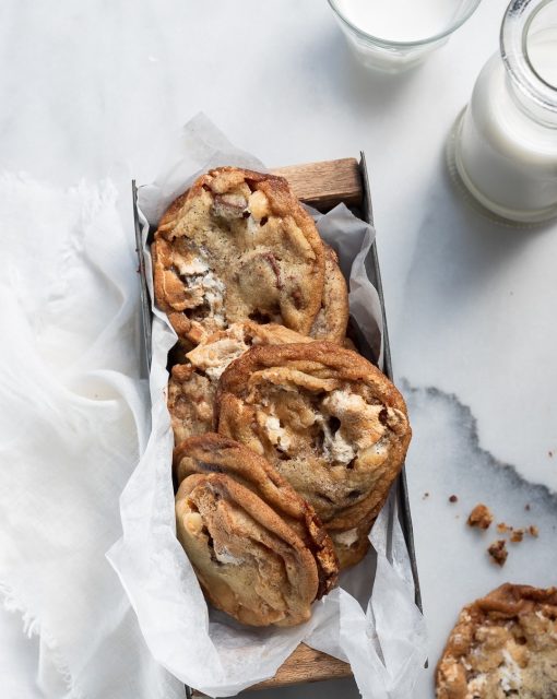 Chocolate chip nougat cookies