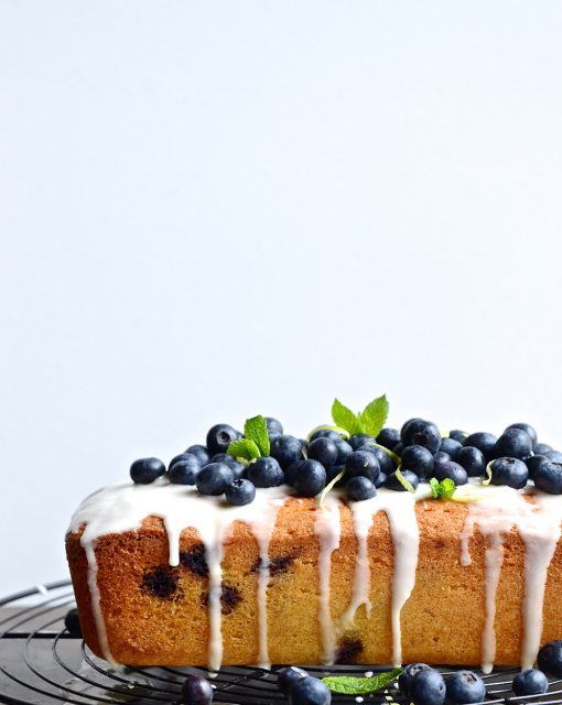 Blueberry semolina tea loaf