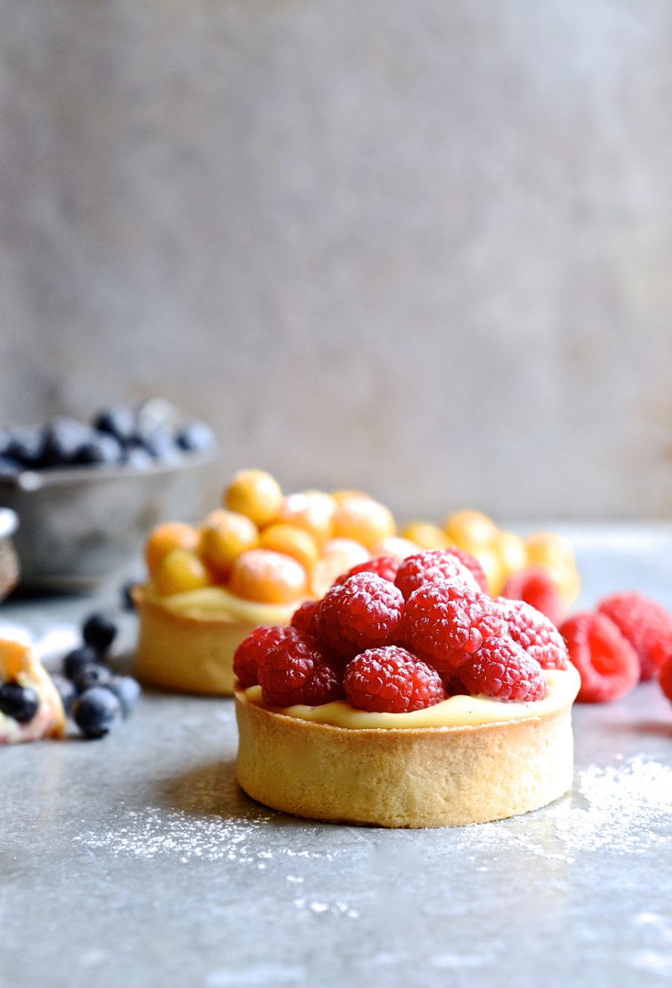 Crème pâtissière summer berry tarts