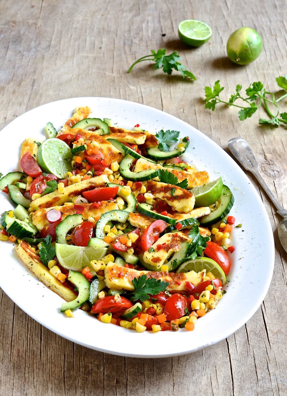 Roasted corn and halloumi salad
