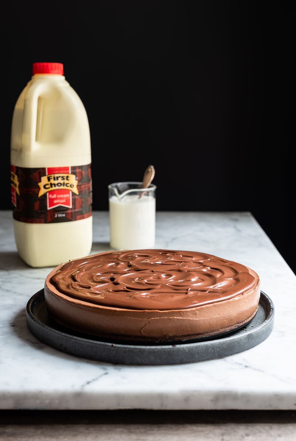 Silky No Bake Chocolate Cheesecake