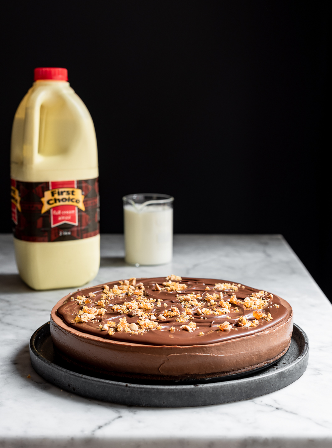 Silky No Bake Chocolate Cheesecake