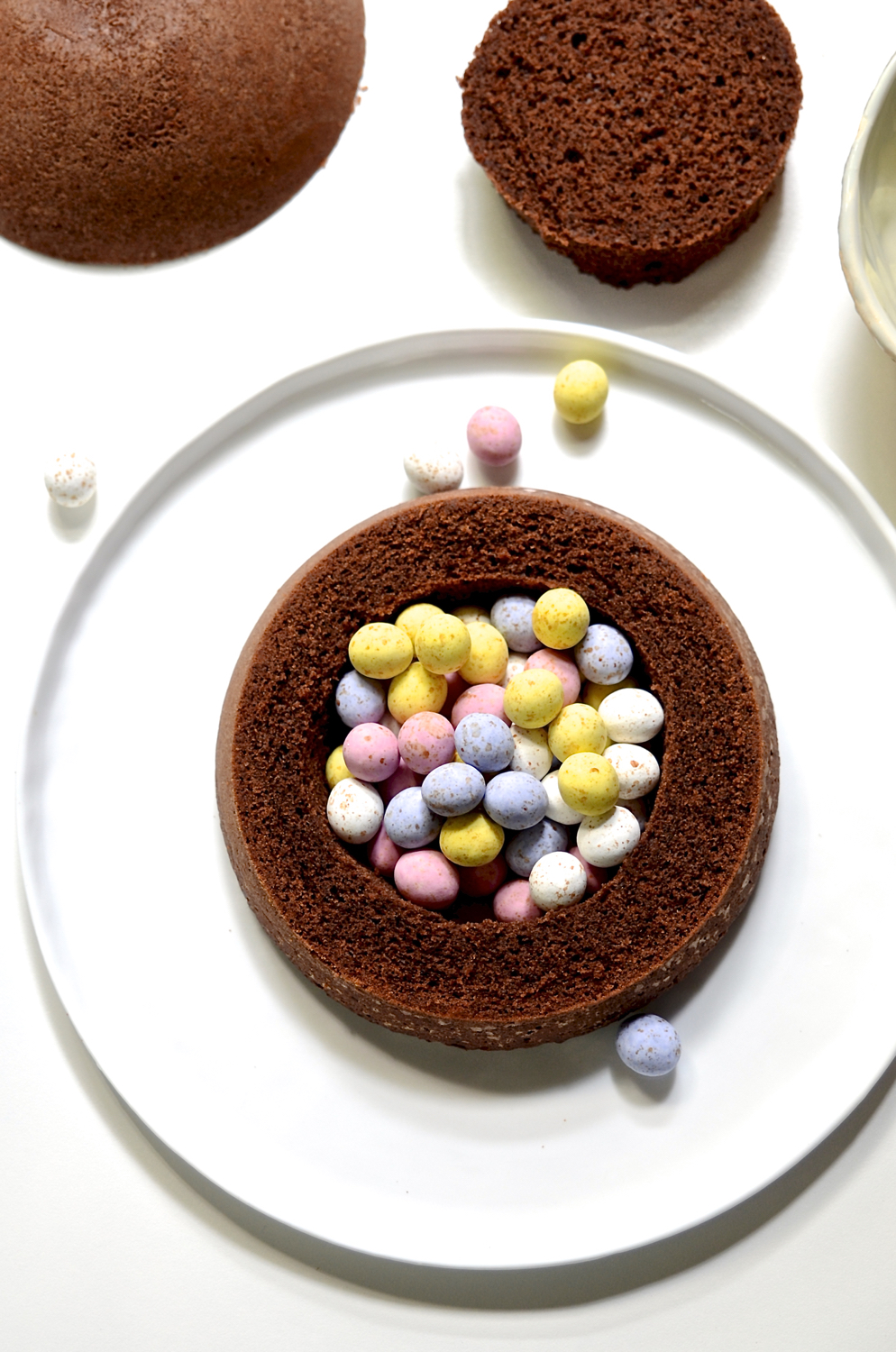 Chocolate Easter egg surprise cake