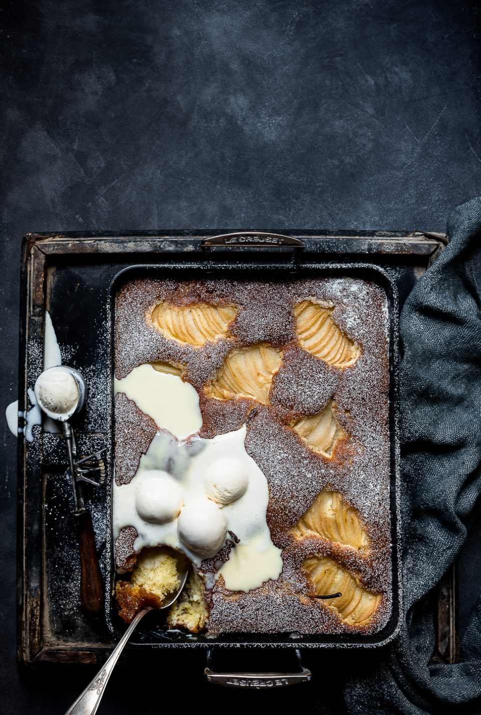 Pear and treacle sponge pudding