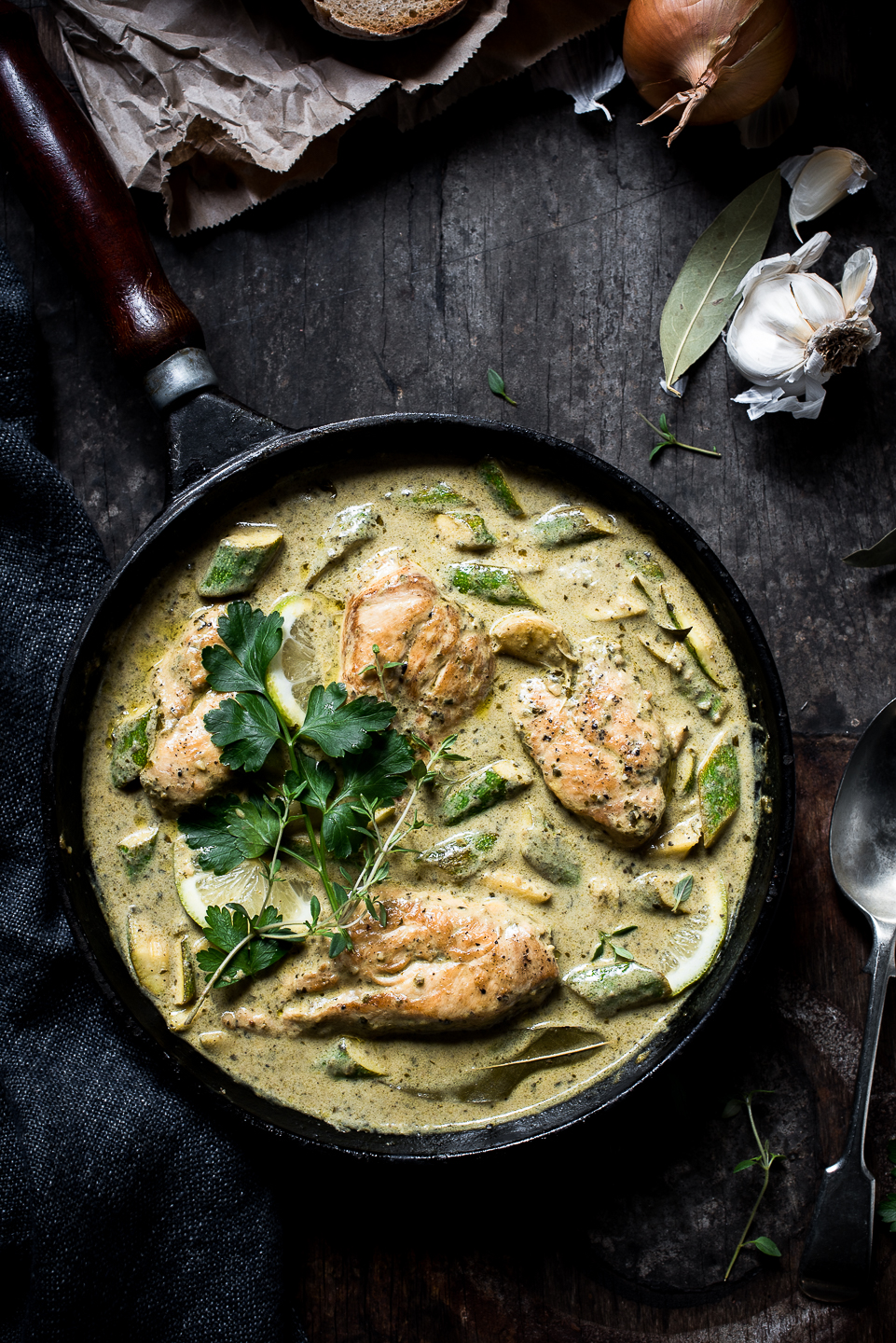 Zucchini and pesto chicken casserole