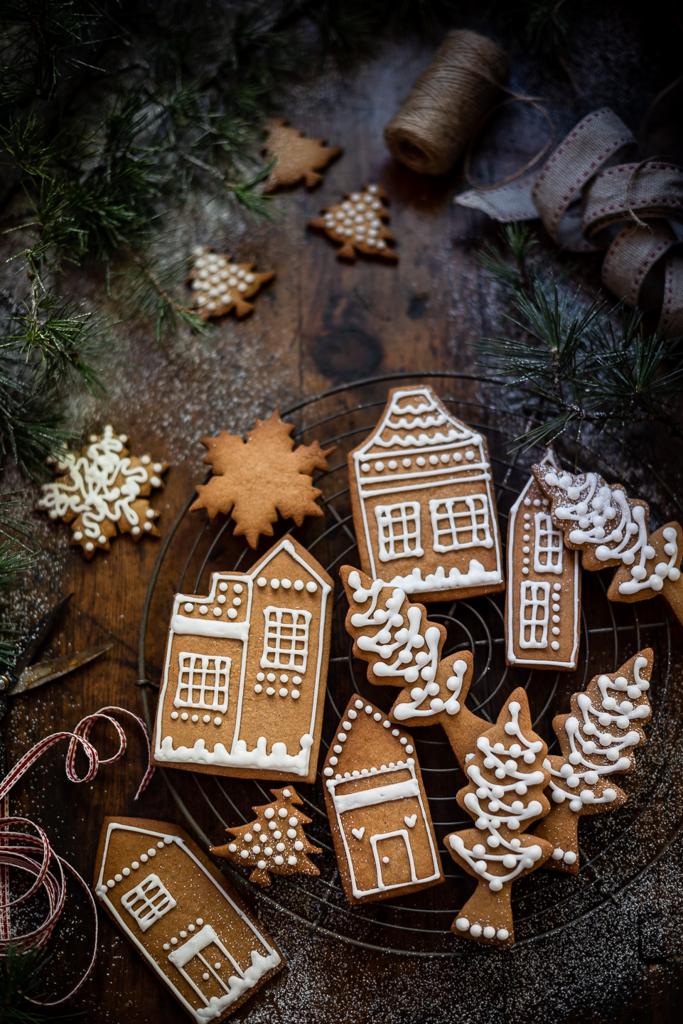 Snappy Gingerbread Cookies